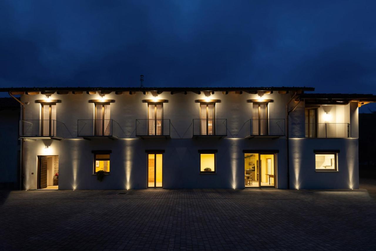 Вілла Cascina Pajanot Benevello Екстер'єр фото